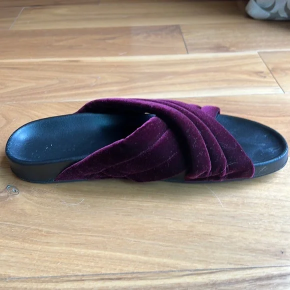 Barney’s New York - Gorgeous velvet slides - Picture 1 of 2